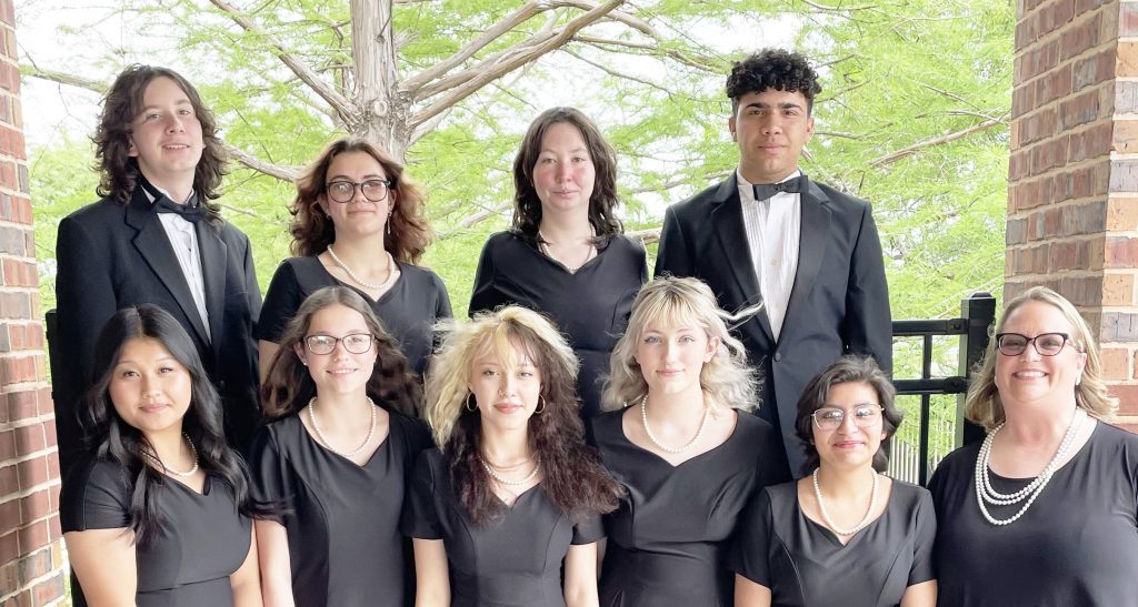 Vian High School choir takes state - Sequoyah County Times